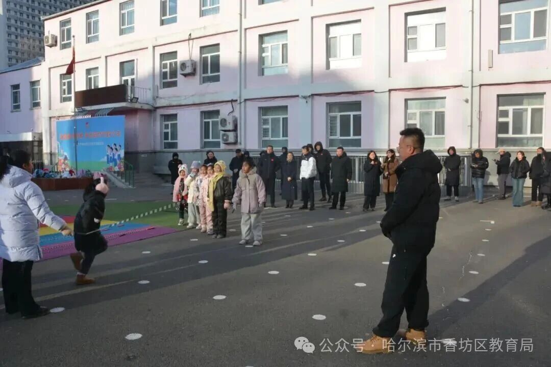 蓝鲸体育超级联赛图片